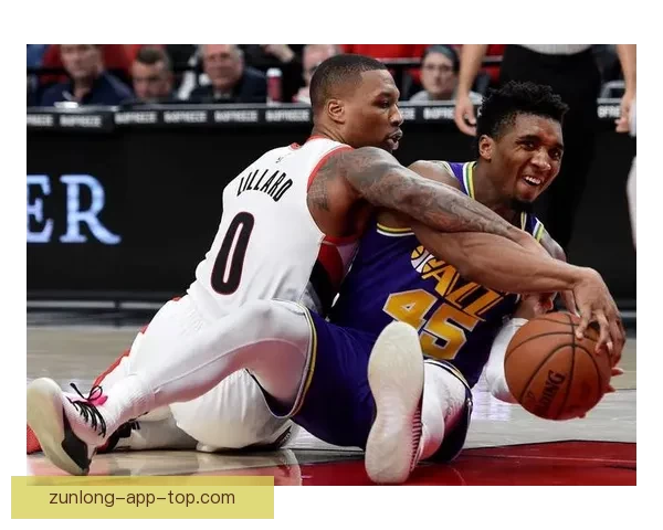 布克格林三节合砍57分狂虐爵士球队稳固排名冲击西部前六 布克格林三节合砍57分狂虐爵士球队稳固排名冲击西部前六